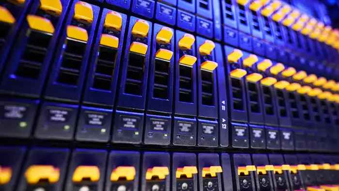 How to Set Up a Ugreen NAS Home Server cover image